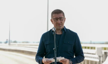Mickoski: Ekonomia jonë në tremujorin e dytë shënoi rritje reale prej 3.4 për qind dhe është ndër pesë vendet në Evropë sa i përket rritjes së BPV-së, ka gjeneruar edhe 10 mijë vende të reja pune