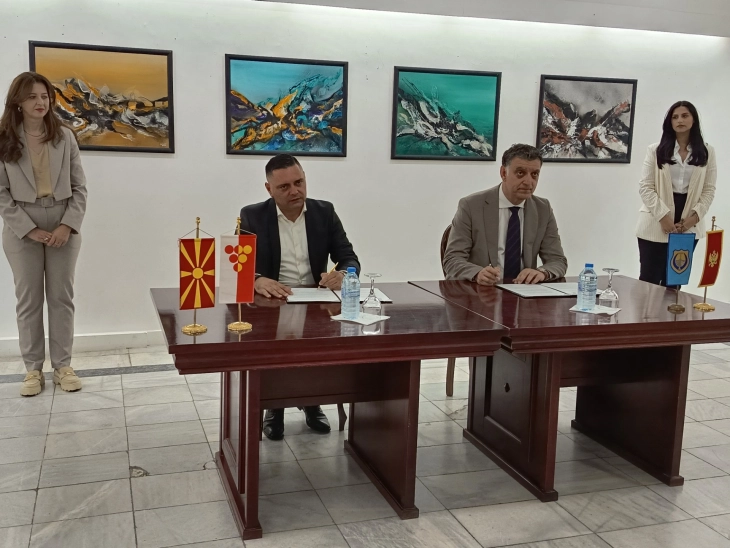 Кавадарци се збратими со Тиват 