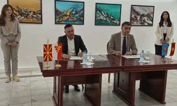 Кавадарци се збратими со Тиват 