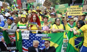 Bolsonaro backers rally ahead of coup trial verdict in Brazil