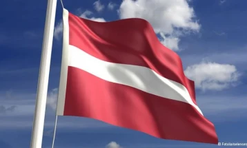 Летонија им наложи на над 800 руски државјани да ја напуштат земјата