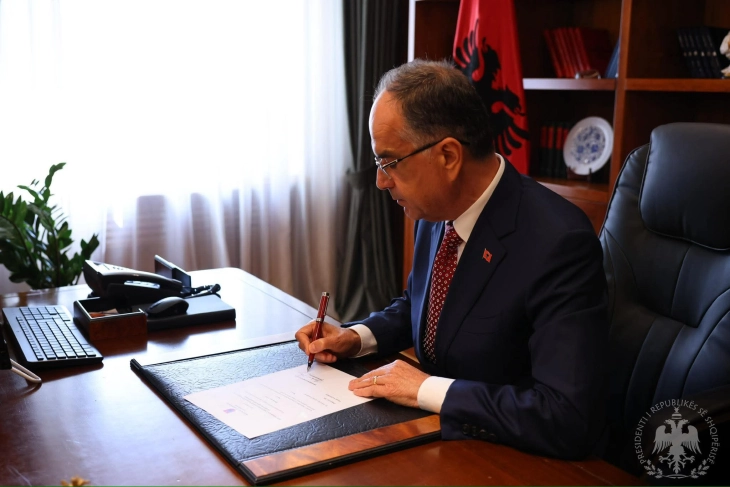 Бегај потпиша уредба со која  конститутивната седница на новиот албански парламент ќе се одржи на 12 септември