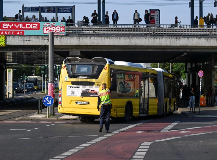 Берлинската полиција истражува преземена одговорност и можната врска со Тесла по прекинот на струја