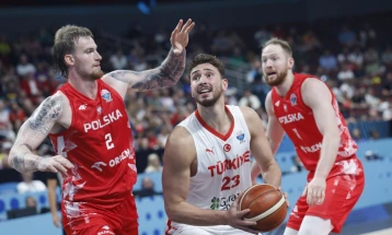 Евробаскет 2025: Турција прв полуфиналист