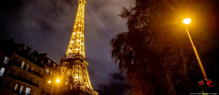 Кризата во Франција се заканува да ја потресе Еврозоната