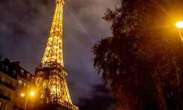 Кризата во Франција се заканува да ја потресе Еврозоната