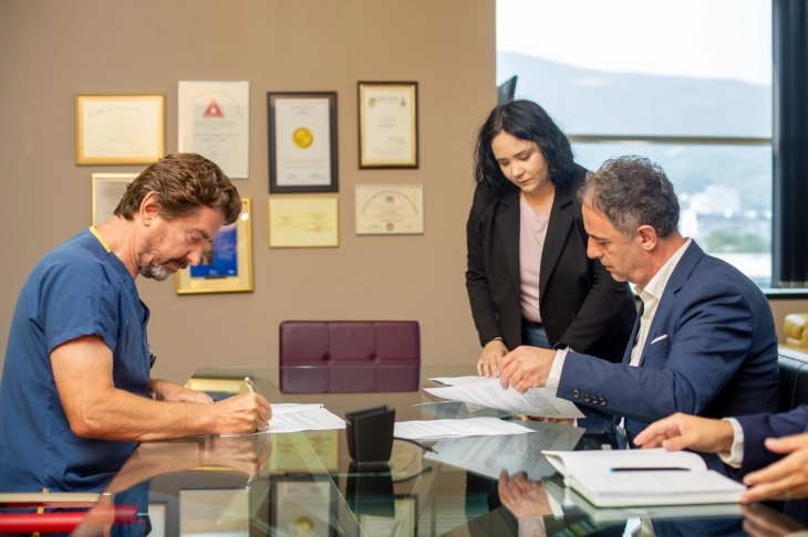 Zhan Mitrev, Acibadem Sistina, Remedika staff to help out public hospitals