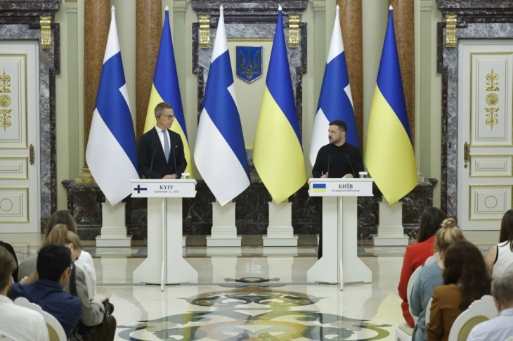 Зеленски: Безбедносните гаранции можат да се воведат и пред крај на војната