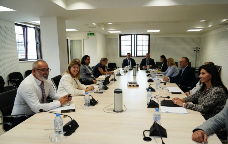 Божиновска: Стабилна грејна сезона е приоритет, институциите во редовна координација