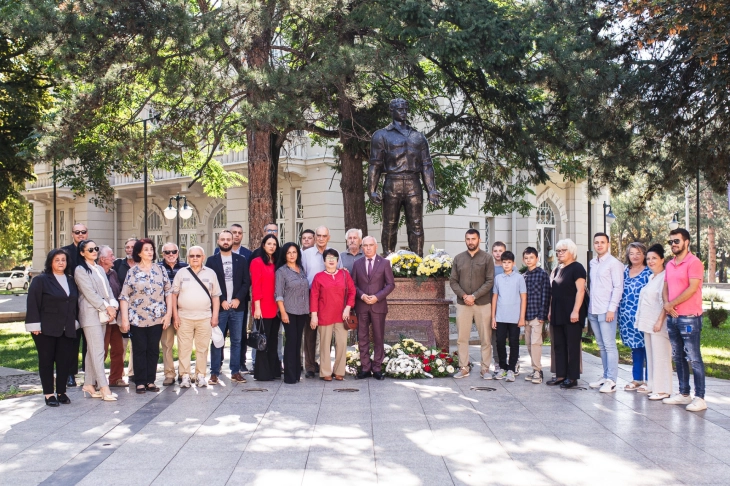 Во Битола одбележана годишнина од смртта на народниот херој Стив Наумов