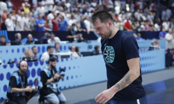 Дончиќ ја купи куќата на Шарапова за 25 милиони долари