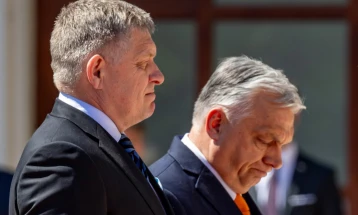 Ултиматумот на Трамп за руската нафта ги става Орбан и Фицо во незгодна позиција