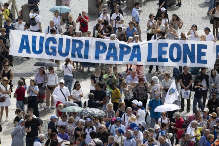 Папата Лав Четиринаесетти наполни 70 години