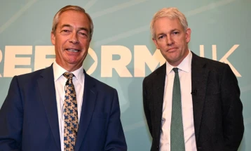 Британскиот конзервативен пратеник Дени Кругер премина во партијата на Фараж: Ториевците се готови