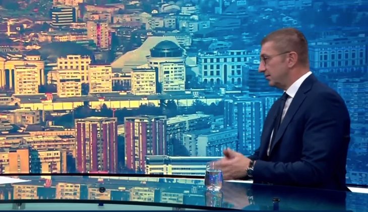 Мицкоски: Зошто Левица имаат кандидат за градоначалник во Струга, а немаат во Велес, директно му помагаат на ДУИ