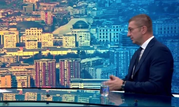 Мицкоски: Зошто Левица имаат кандидат за градоначалник во Струга, а немаат во Велес, директно му помагаат на ДУИ