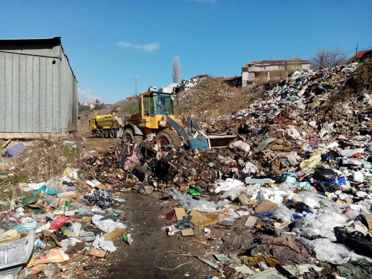 Environment ministry recommends local authorities make plans on removing illegal landfills