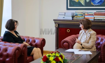 Siljanovska-Davkova i pranoi letrat kredenciale të ambasadores së sapoemëruar të Sllovakisë