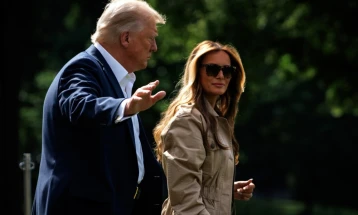 Трамп пристигна во државна посета на Велика Британија