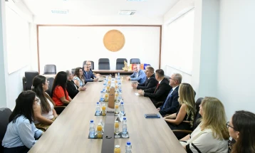 Udhëheqësia e Universitetit të Tetovës priti në takim përfaqësues të Universitetit të Illinois-it Verior nga SHBA