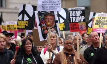 Протести во Виндзор и центарот на Лондон против посетата на Трамп