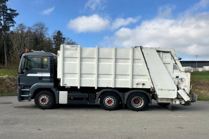 Гостиварски „Комуналец“ набави уште еден камион за собирање отпад