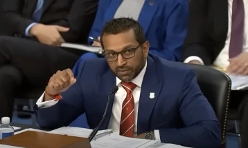 Shefi i FBI-së Patel - Nuk ka informata të besueshme se Epstajn ka tregtuar të mitura tek persona të tjerë, Kenedi e inkurajoi t'i publikojë dosjet