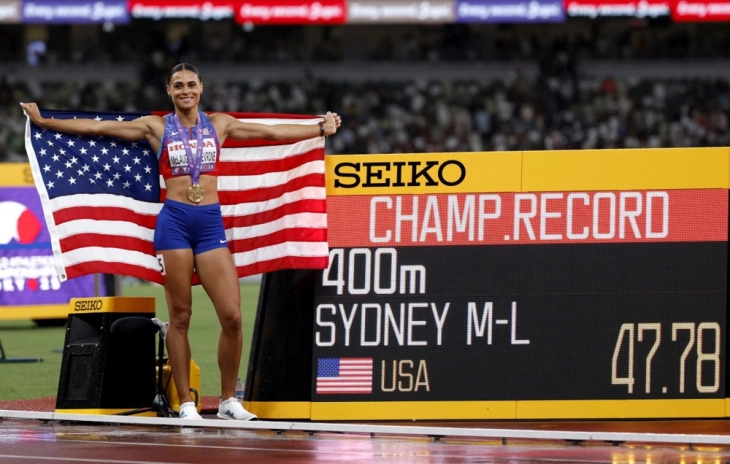 Злато за Меклафин Леврон на 400 метри со второ најбрзо време во историјата