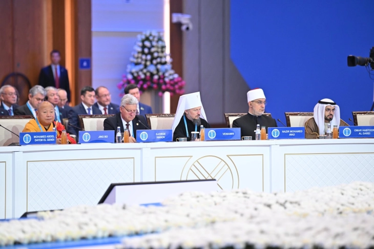 Поранешниот претседател Иванов во Астана: Технологијата не треба да нè оддалечува од тоа кои сме, туку да ни помогне подобро да се откриеме себеси