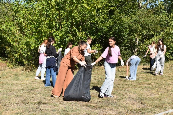 Велешките основци спроведоа еколошка акција
