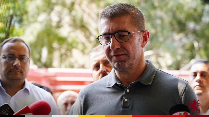 Изјава на премиерот Мицкоски на поставување камен темелник на Дом за стари лица во Општина Зрновци (во живо)