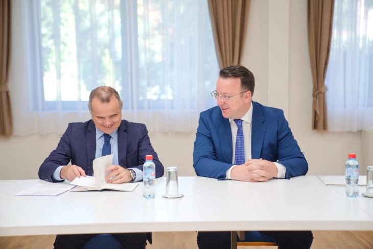 Пред француските бизнисмени презентирани можностите за отпочнување и унапредување на значајни инфраструктурни проекти