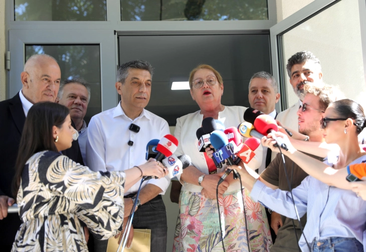 Јаневска: Наставниците во Кочани имаат документи за работа, го расчистивме проблемот