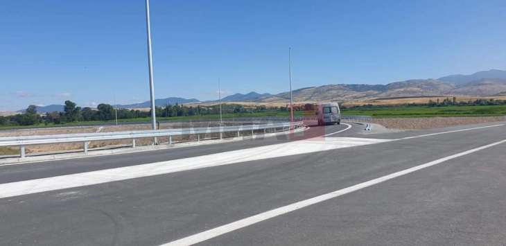 Komunikacioni po zhvillohet pa ndërprerje, në vendkalimet kufitare nuk ka vonesa më të gjata