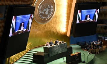 Abasi bën thirrje për përpjekje të re paqësore në Lindjen e Mesme