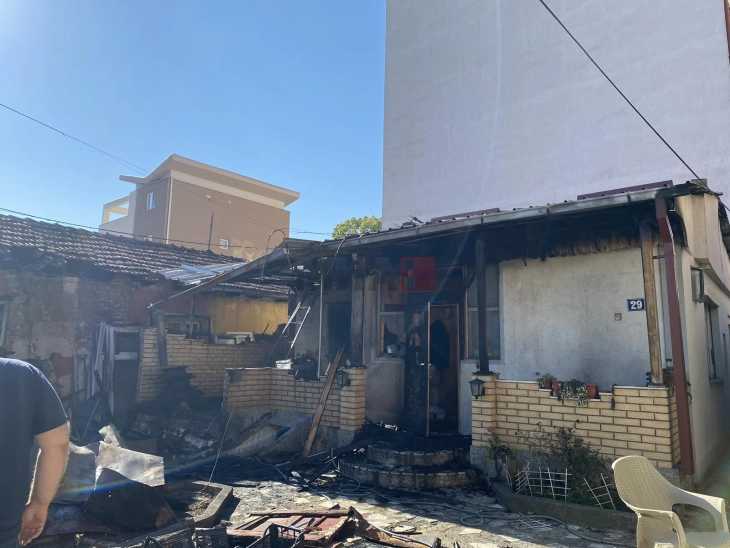 Пожар во Козле, изгореа куќа и помошна просторија