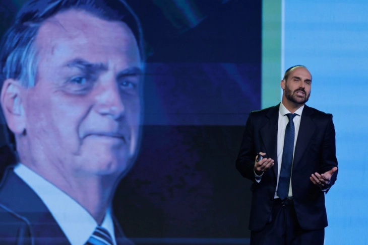 Синот на Болсонаро обвинет за принуда