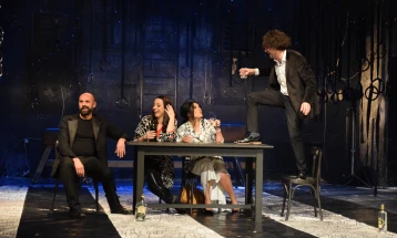 Штипскиот Театар со претставата „Пијани - литургија zero“ вечерва ќе настапи на фестивалот „Отело“ во Гостивар