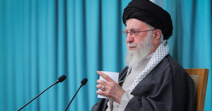 Иранскиот врховен лидер, ајатолахот Хамнеи, ги отфрли нуклеарните преговори со САД