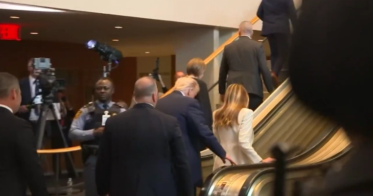 Бела куќа: Блокиран елеваторот во ОН за Трамп; ОН: Можно е безбедносниот механизам да го активира неговиот снимател