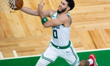 Тејтум се надева дека ќе игра во новата сезона во НБА