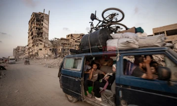 Të paktën 15 të vrarë në sulmet izraelite ndaj Rripit të Gazës