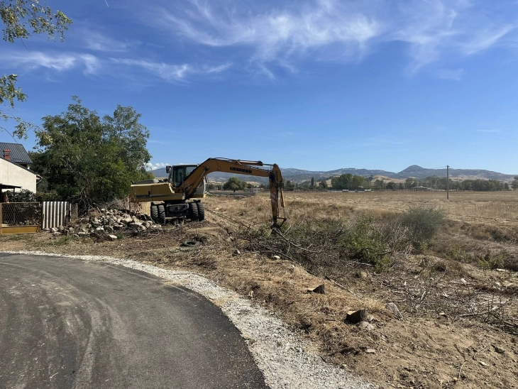 Почна доизградбата на речното корито на Козјачка река во Карбинци