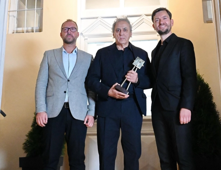 ИФФК „Браќа Манаки“ ја врачи наградата Златна камера 300 за животно дело на Дариус Конџи