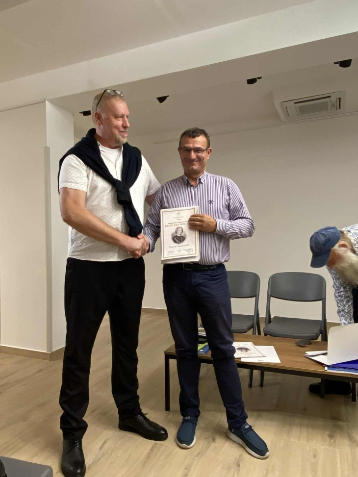 Македонскиот поет Димче Шипинкаровски добитник на награда на меѓународните книжевни средби „Петар Канавелиќ - Корчула“