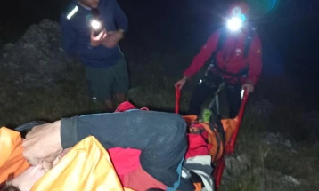 Параглајдерист паднал на карпест и недостапен терен на Галичица, евакуиран од екипа на Планинската служба за спасување