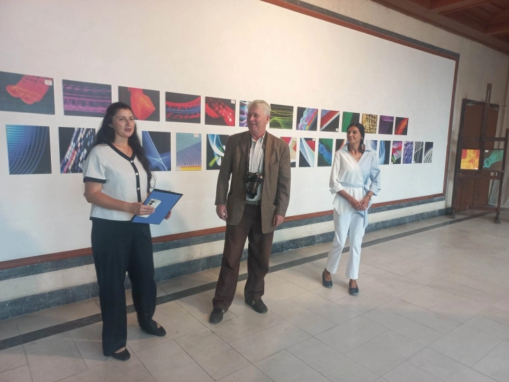 Дигитални фотограми – изложба на Стојанче Величковски во Кочани