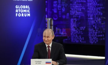 Putini paralajmëroi se Rusia së shpejti do të prodhojë centrale bërthamore lundruese