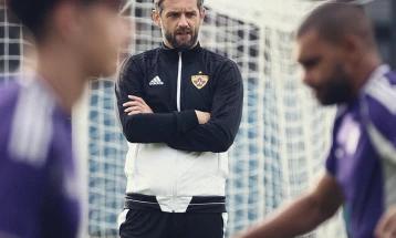 Тренерот Ѓаловиќ по инцидентот сепак го напушти Марибор