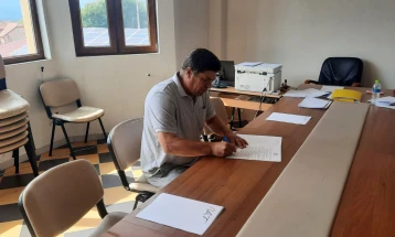 Само еден од тројцата кандидати за градоначалник на Центар Жупа го потпиша кодексот за фер и демократски избори